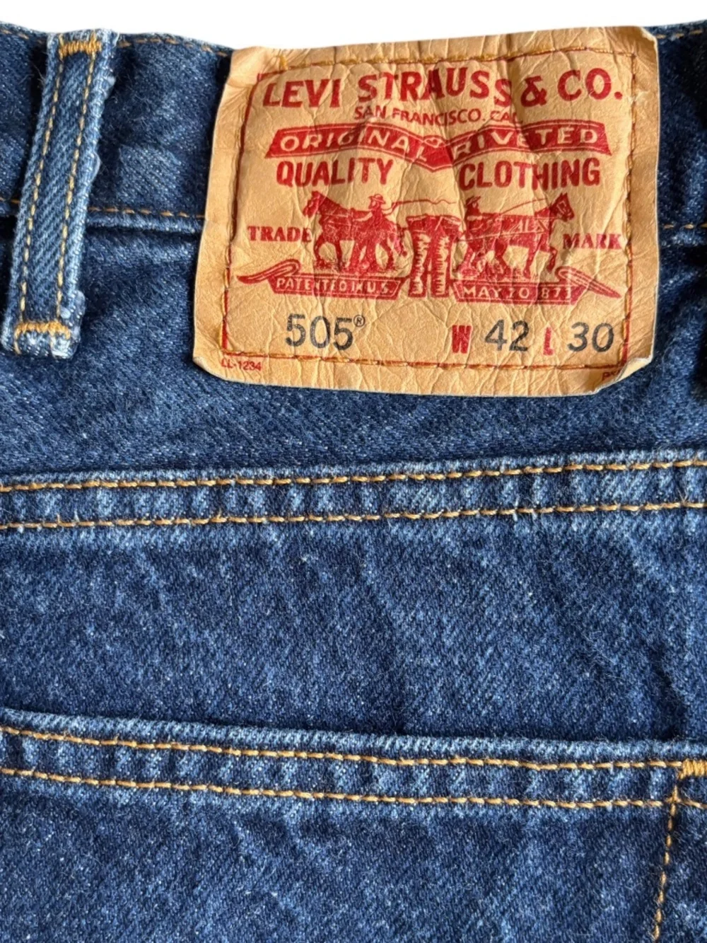 Vintage Y2K 2008 Levi’s 505 Regular Fit Jeans, 42x30 Dark Stonewash Indigo